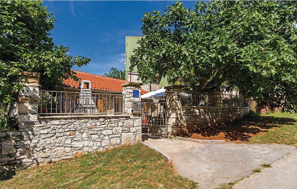 Apartament Holiday House Carpe Diem Pula Zewnętrze zdjęcie