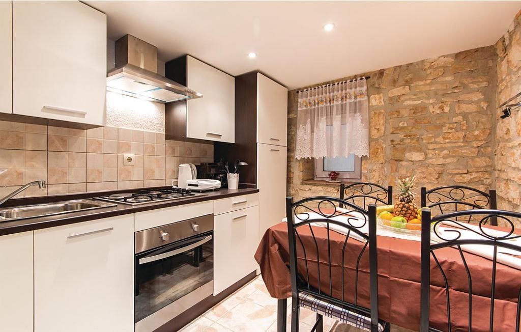 Apartament Holiday House Carpe Diem Pula Zewnętrze zdjęcie