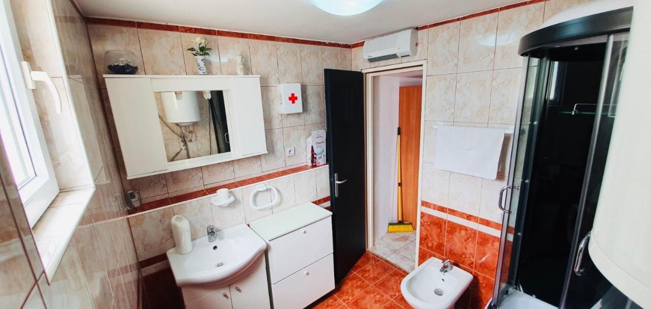 Apartament Holiday House Carpe Diem Pula Zewnętrze zdjęcie